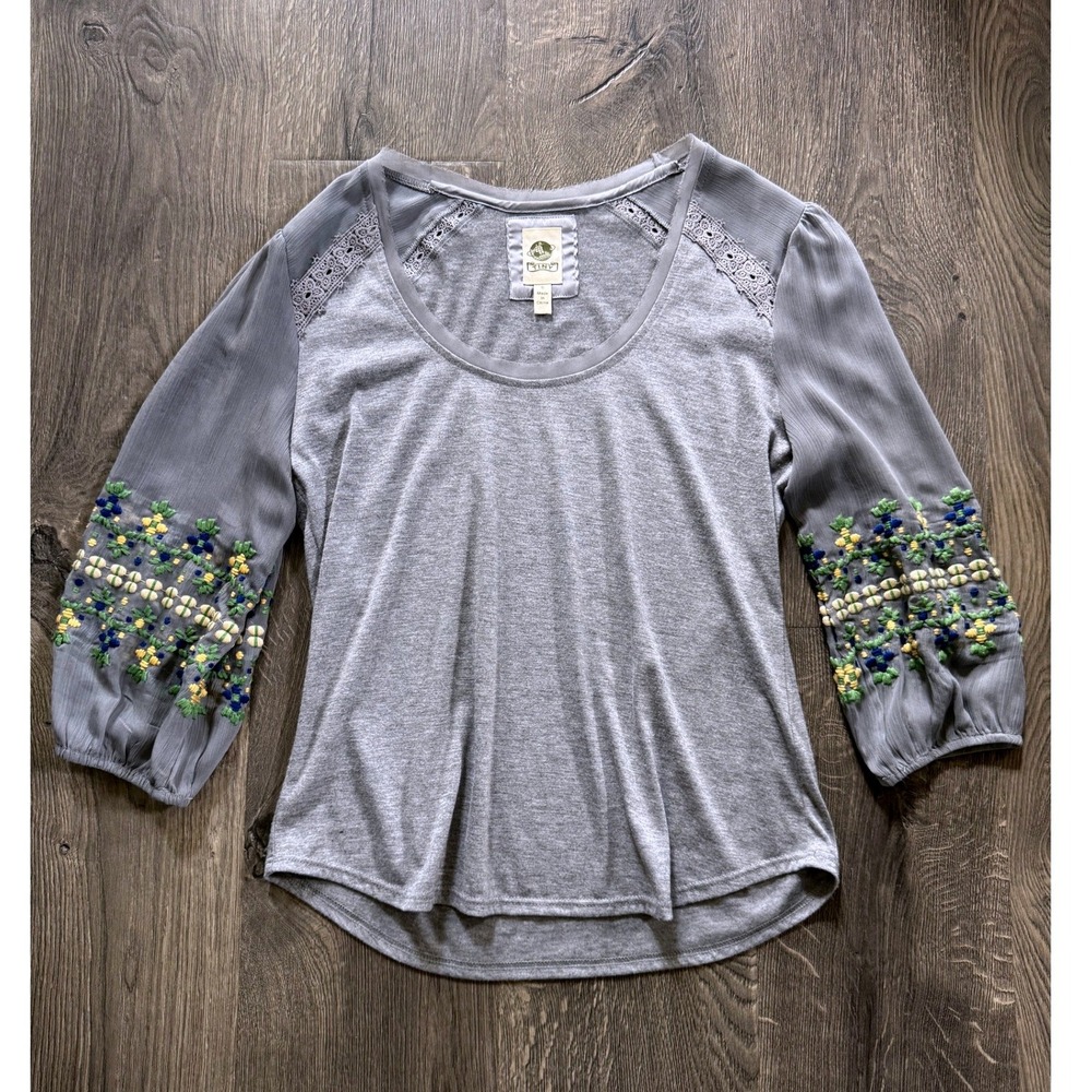 Anthropologie Tiny Julia Top Size S Gray Embroidered Chiffon 3/4 Sleeve MINT!